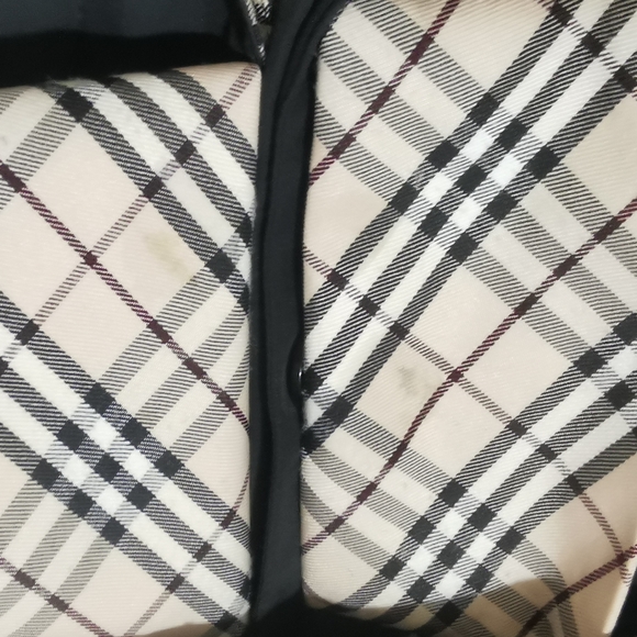 Burberry London Hooded Raincoat Black, Tan Plaid - Picture 7 of 8